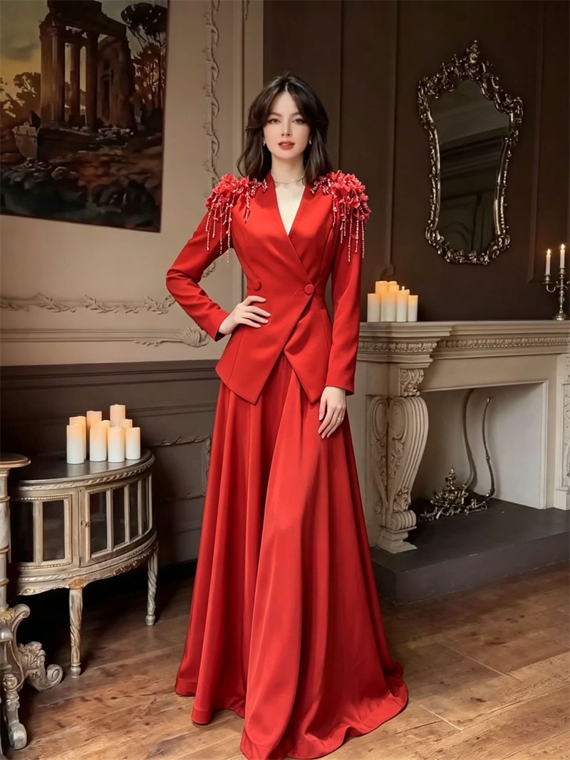 ชุดสูทกระโปรงสีเบจสำหรับผู้หญิ - Formal Wear Gowns For Women บทวิจารณ์และราคา